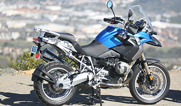 airhawk-bmw-custom-motorcycle-seat airhawk-bmw-custom-motorcycle-seat